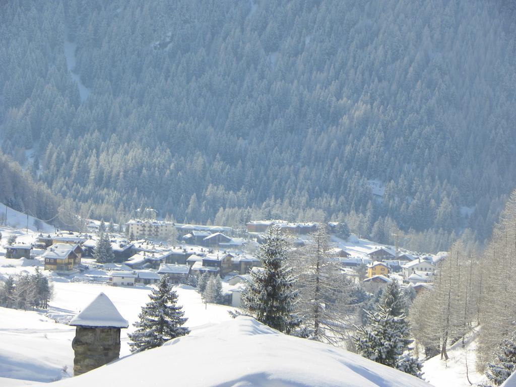 Hotel Les Granges La Thuile Exterior foto